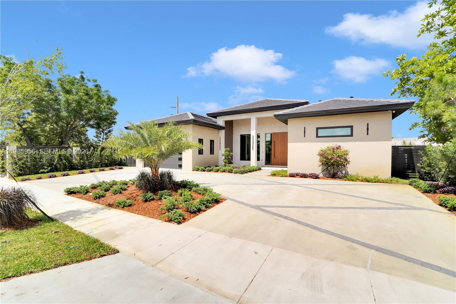 1130 SW 86th Court — photo 4