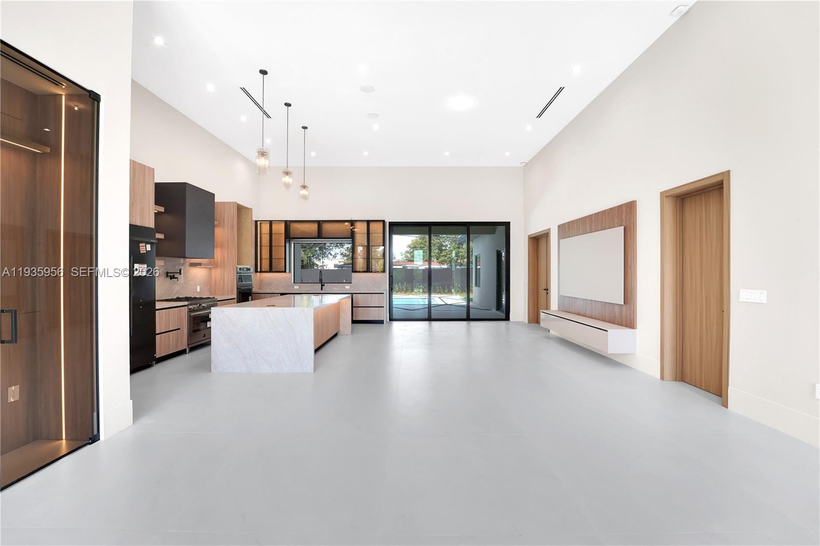 1130 SW 86th Court — photo 7