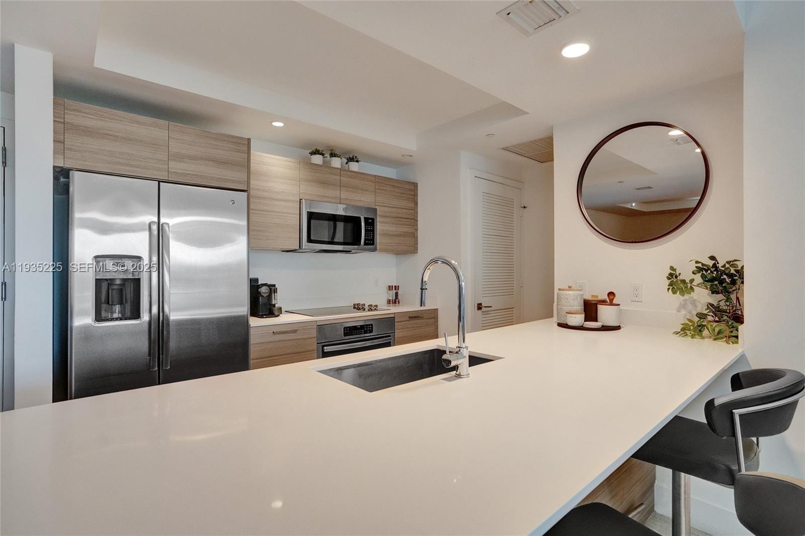121 NE 34th Street 902, Miami, FL 33137 photo 16