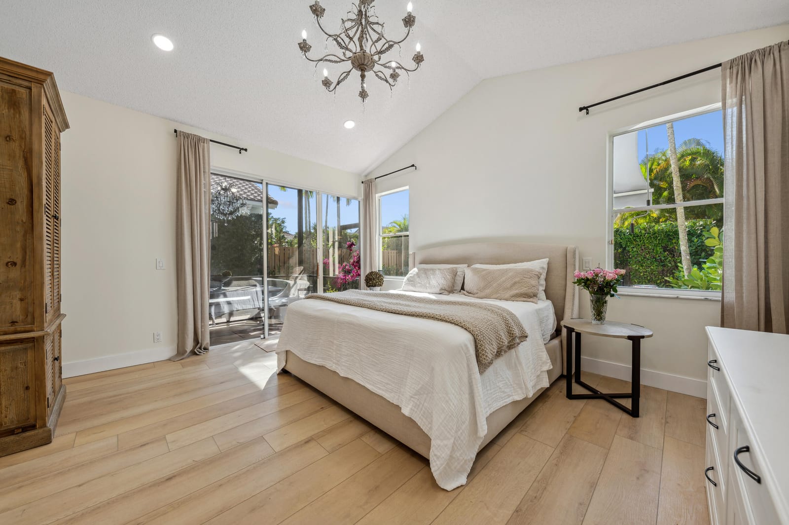 6667 NW 25th Avenue — photo 10