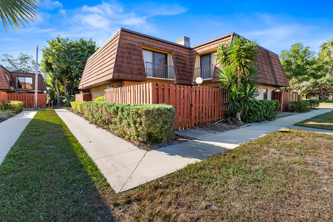 1402 Nebraska Avenue 13, Fort Pierce, FL 34950, Fort Pierce