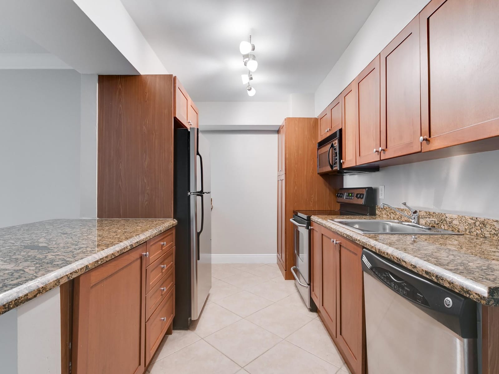 4001 NE 21st Avenue 207 — photo 10