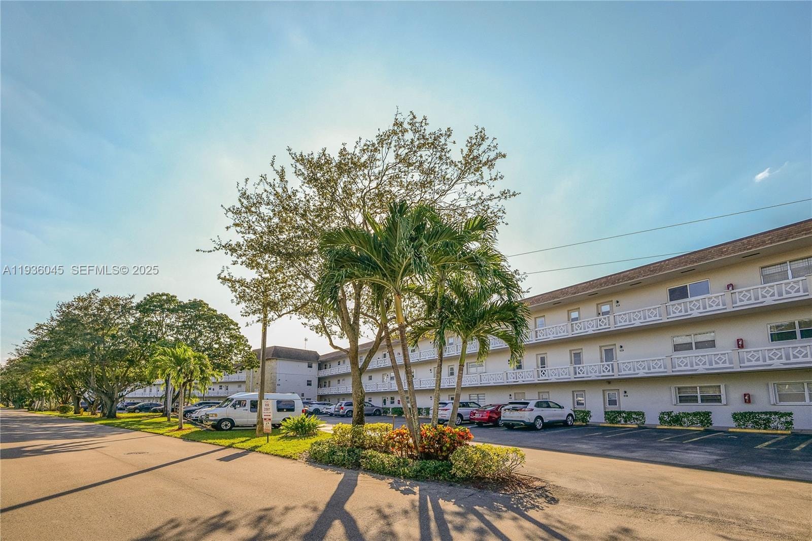 3501 NW 47th Avenue 604, Lauderdale Lakes, FL 33319 photo 29