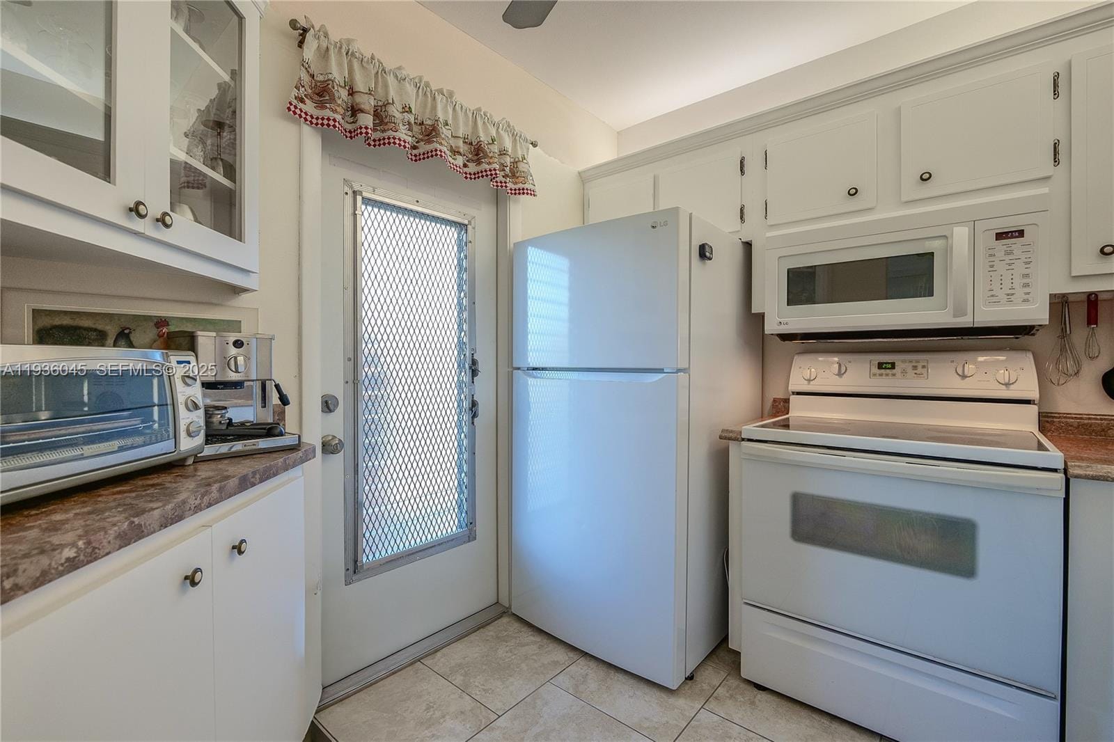 3501 NW 47th Avenue 604 — photo 9