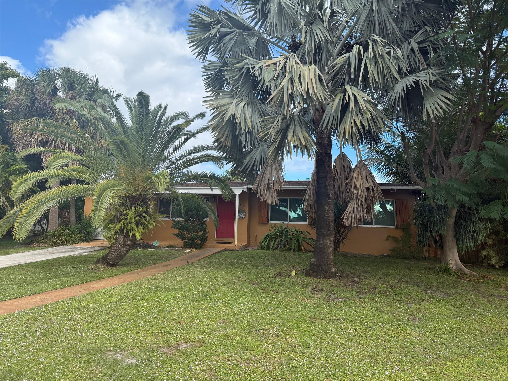 920 Wright Drive, Lake Worth Beach, FL 33461, Lake Worth Beach