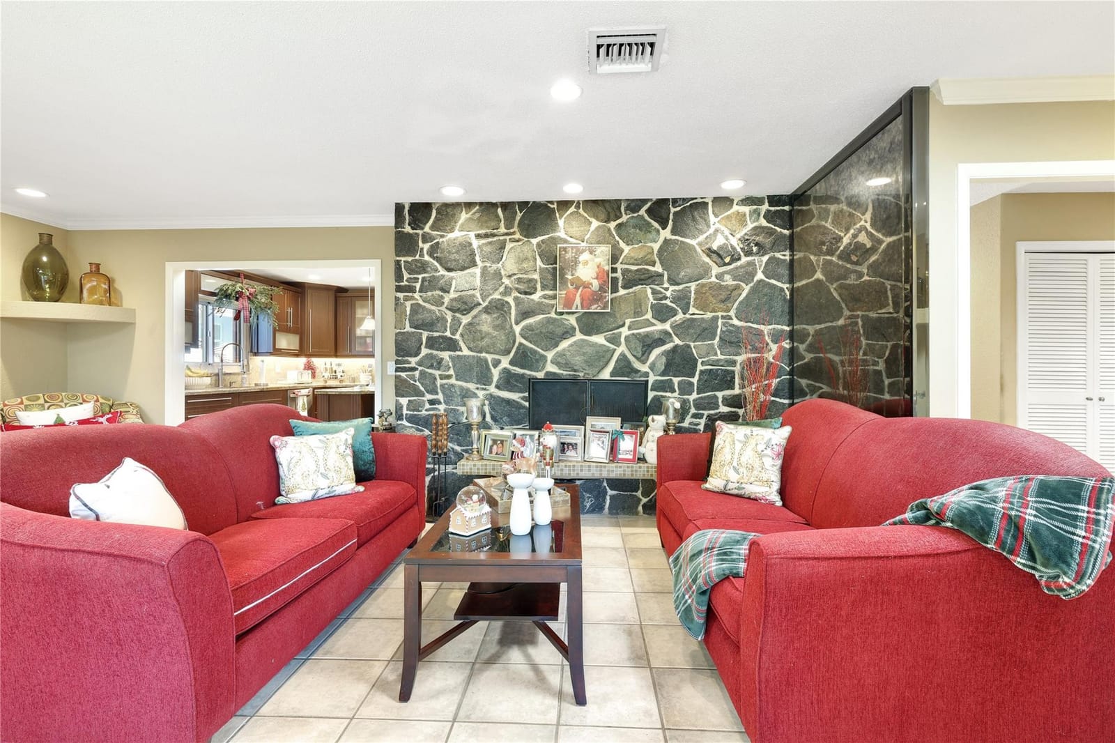4631 SW 30th Way — photo 8