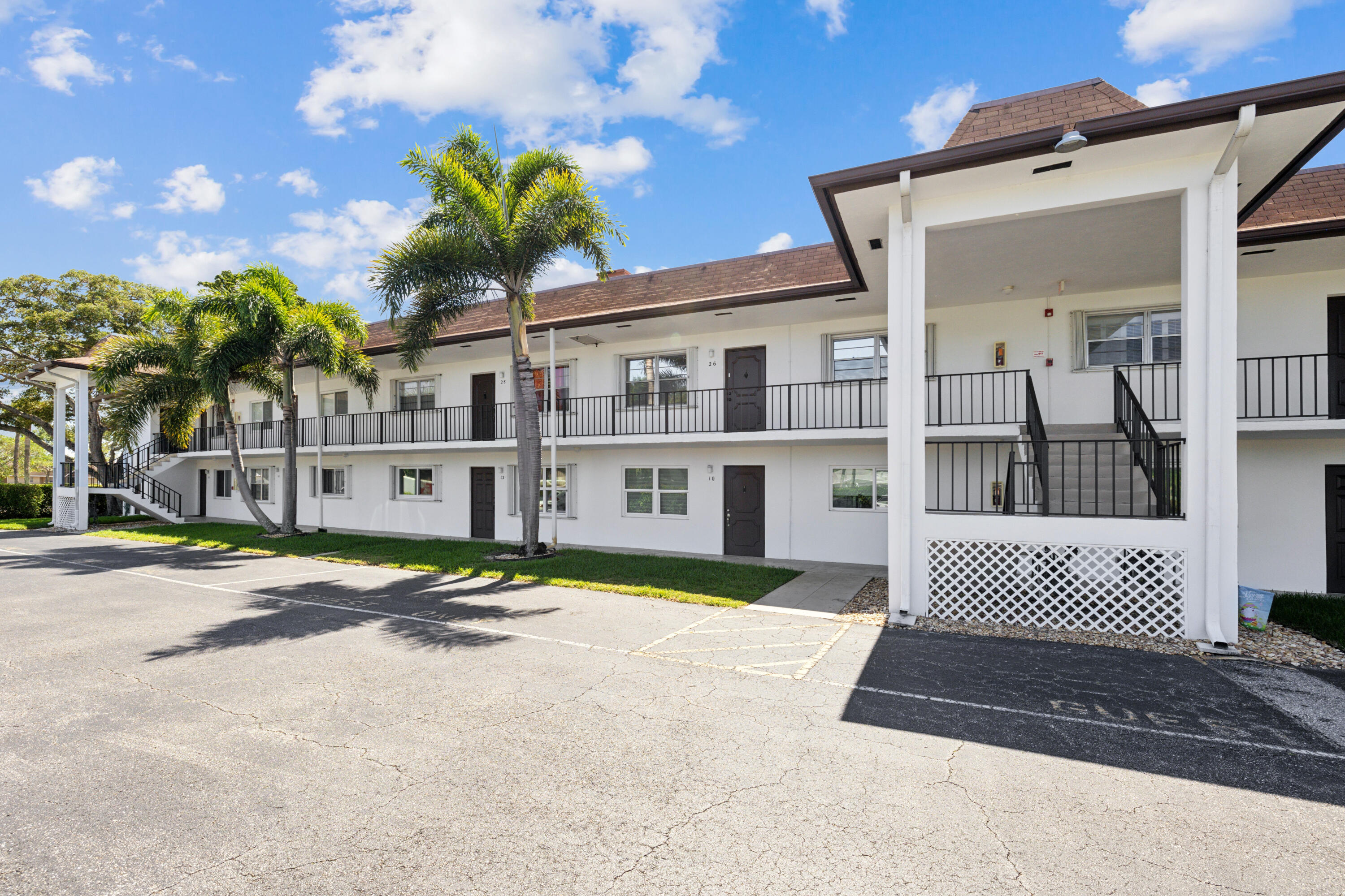 3075 E Gardens East Drive 32, Palm Beach Gardens, FL 33410, Palm Beach Gardens