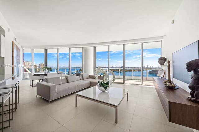 900 Biscayne Boulevard 2106, Miami, FL 33132