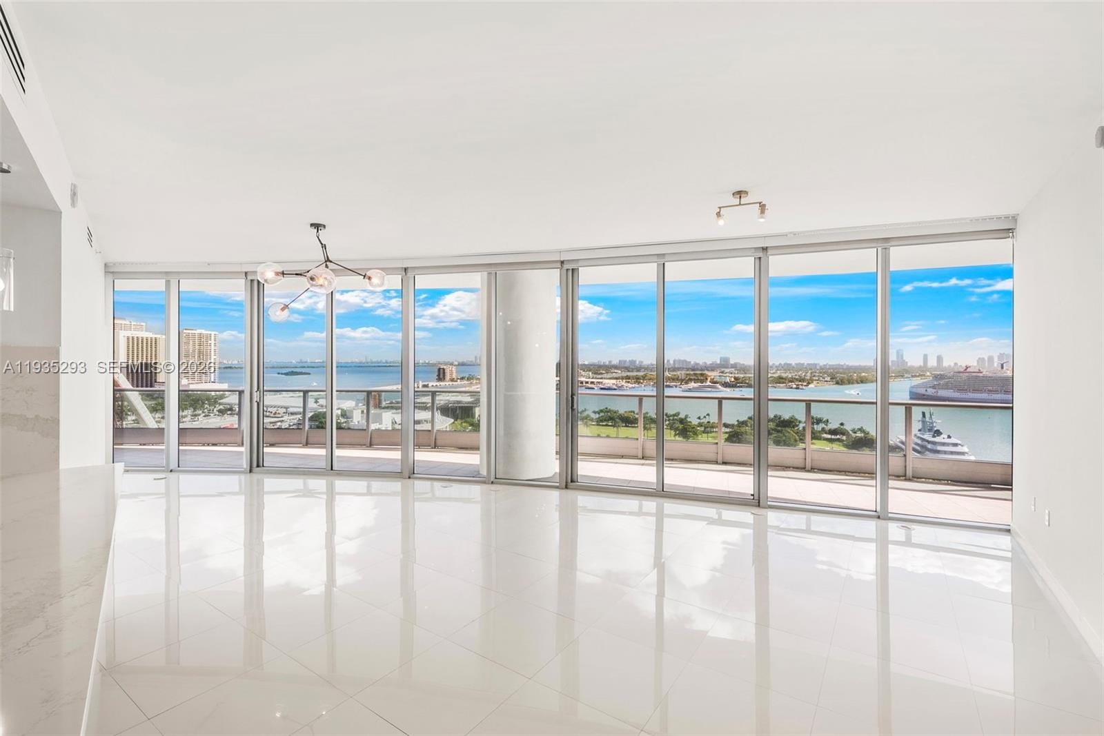 900 Biscayne Boulevard 2106 — photo 2