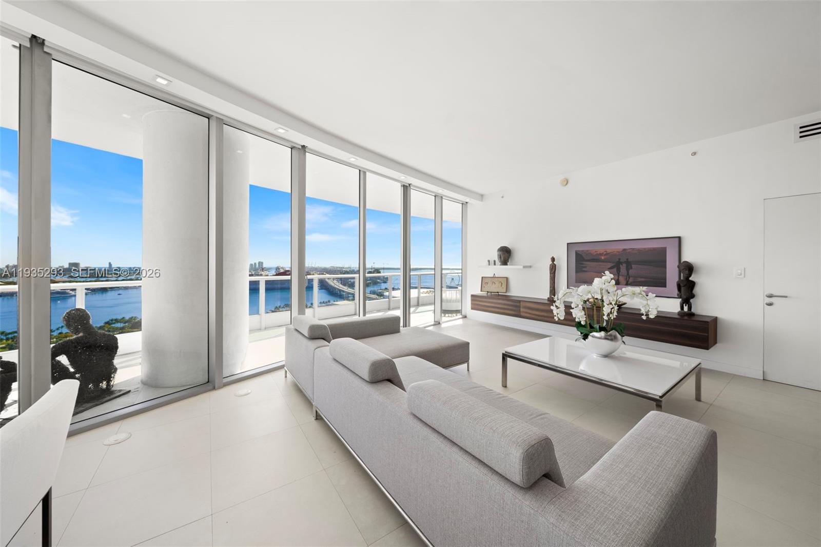 900 Biscayne Boulevard 2106 — photo 3