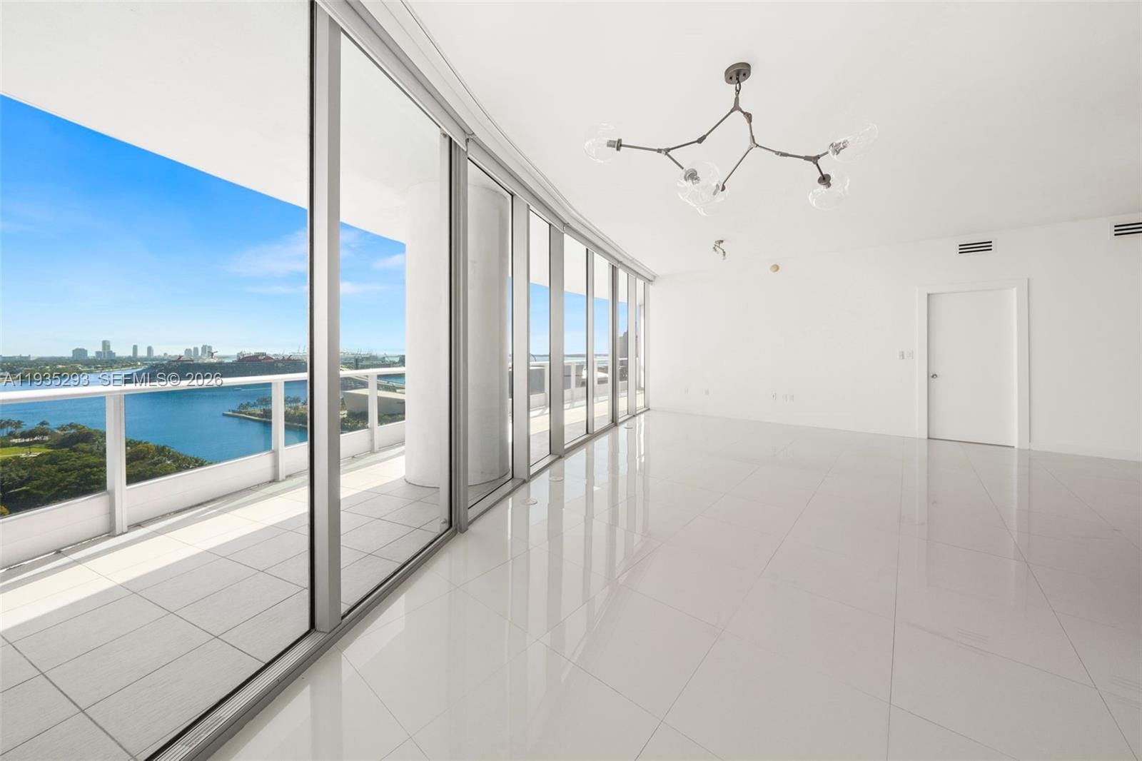 900 Biscayne Boulevard 2106 — photo 4