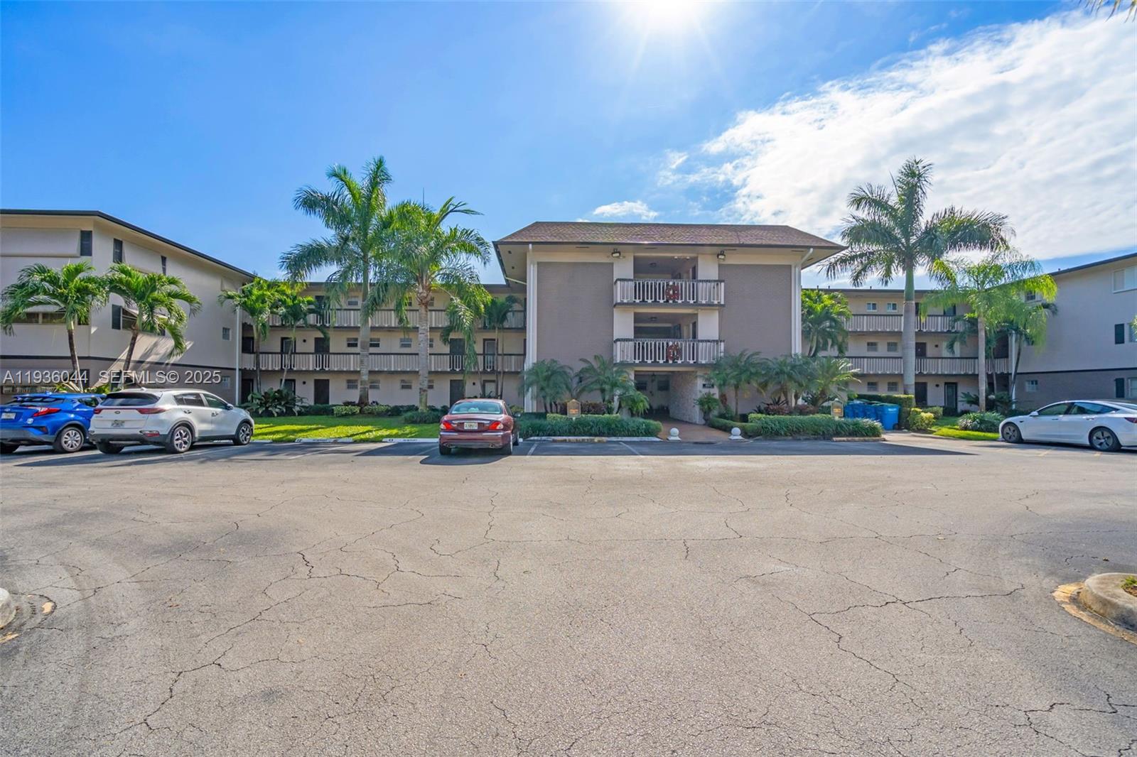4900 Washington Street 202, Hollywood, FL 33021, Hollywood