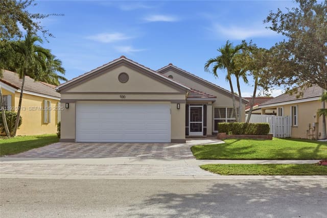 930 Falling Water Road, Weston, FL 33326