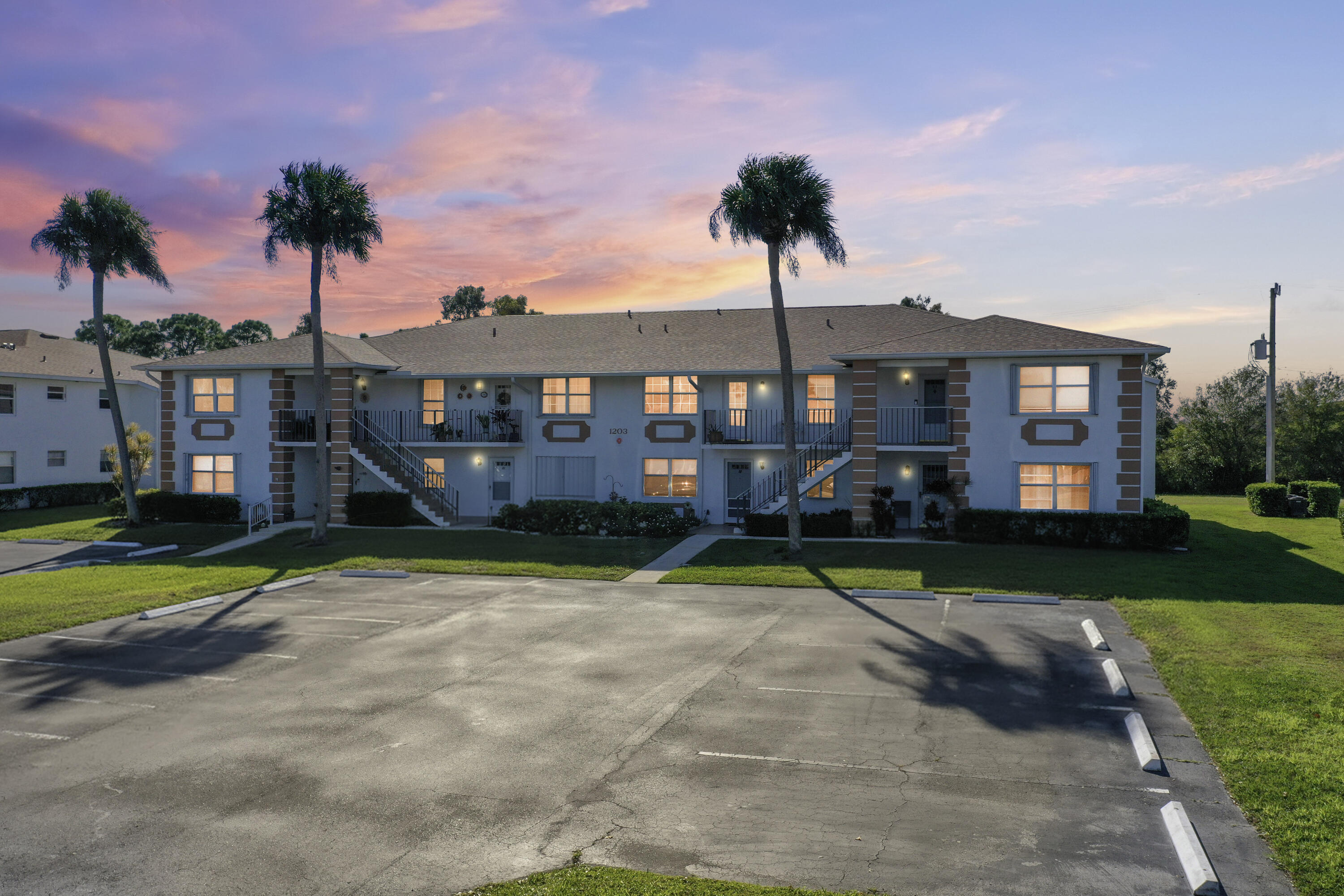 1203 S Lakes End Drive E-2, Fort Pierce, FL 34982, Fort Pierce