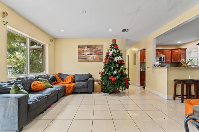 13150 NW 10th Avenue, sold in Biscayne Village Heights, North Miami, FL