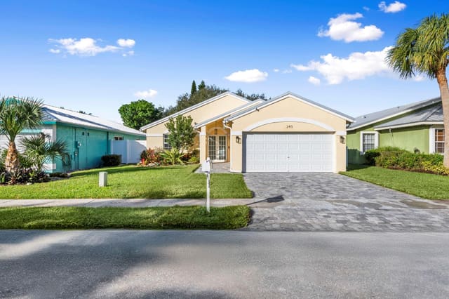 240 NW 40th Avenue, Delray Beach, FL 33445
