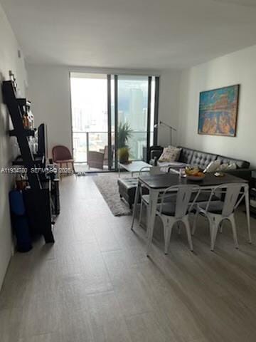 45 SW 9th Street 3210, Miami, FL 33130 photo 2