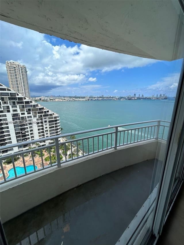 770 Claughton Island Drive 2109, sold in Isola Condo, Miami, FL
