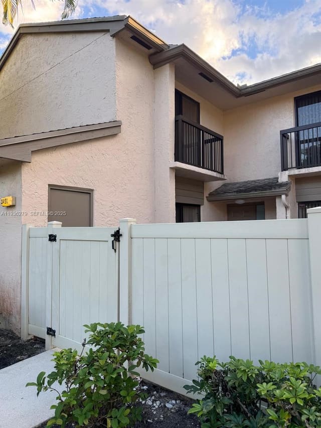 3451 NW 47th Avenue 31102, sold in Karanda Village V-A Condo, Pompano Beach, FL