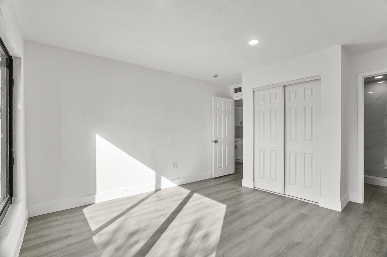 20731 NW 41st Avenue Road — photo 12