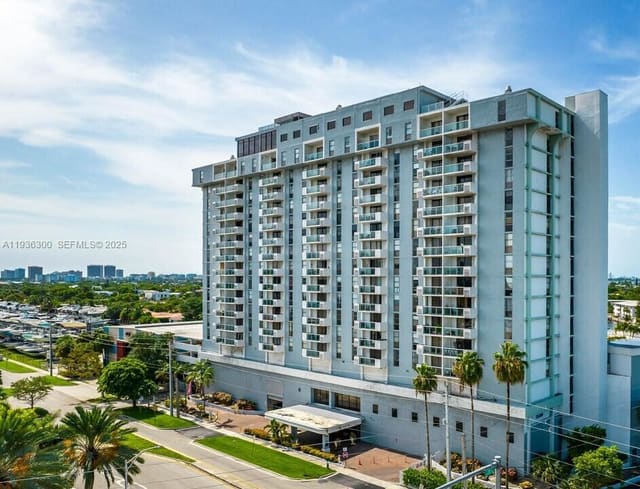 13499 Biscayne Boulevard 1013, Sailboat Cay, North Miami, FL