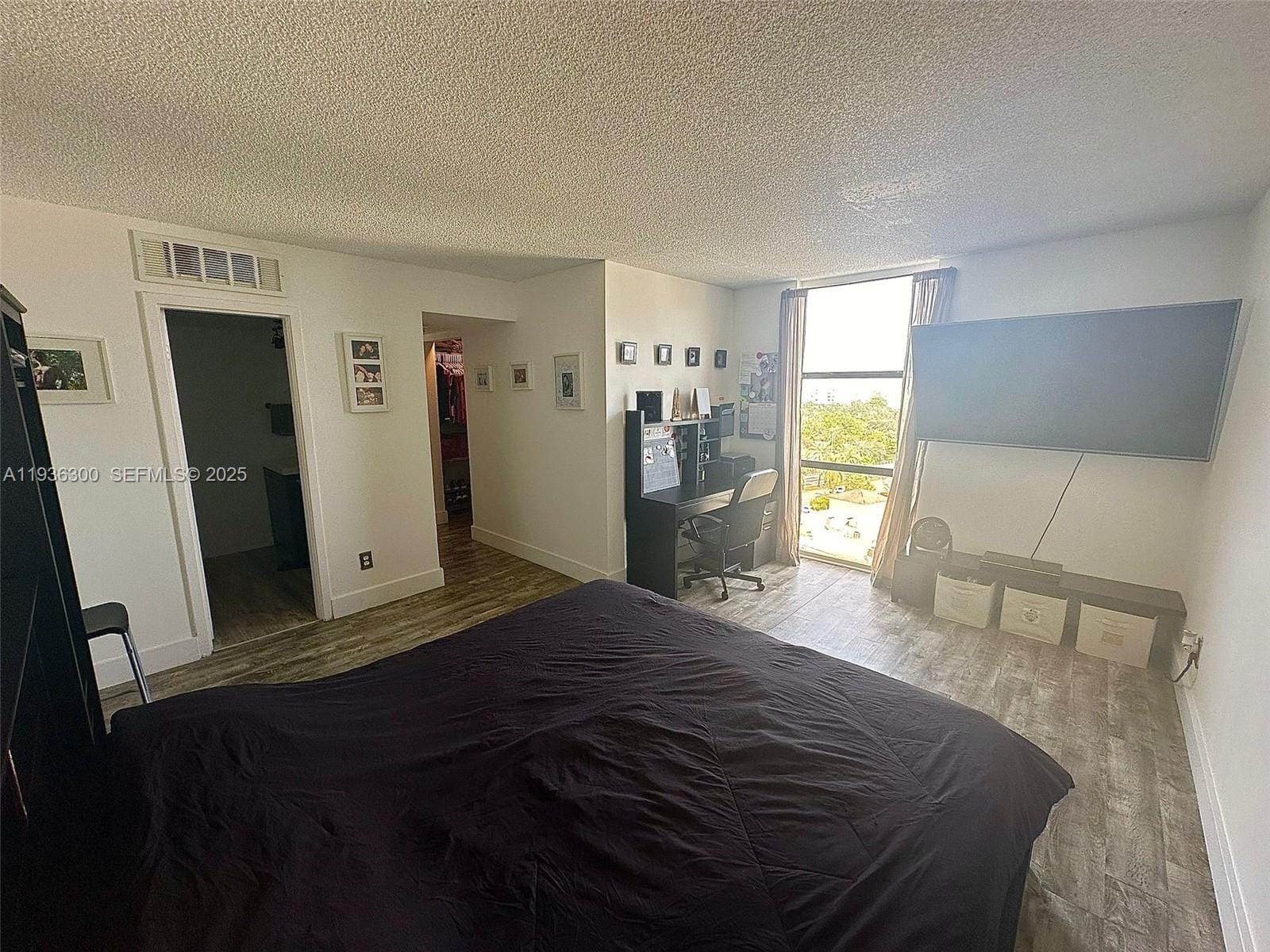 13499 Biscayne Boulevard 1013, North Miami, FL 33181 photo 17