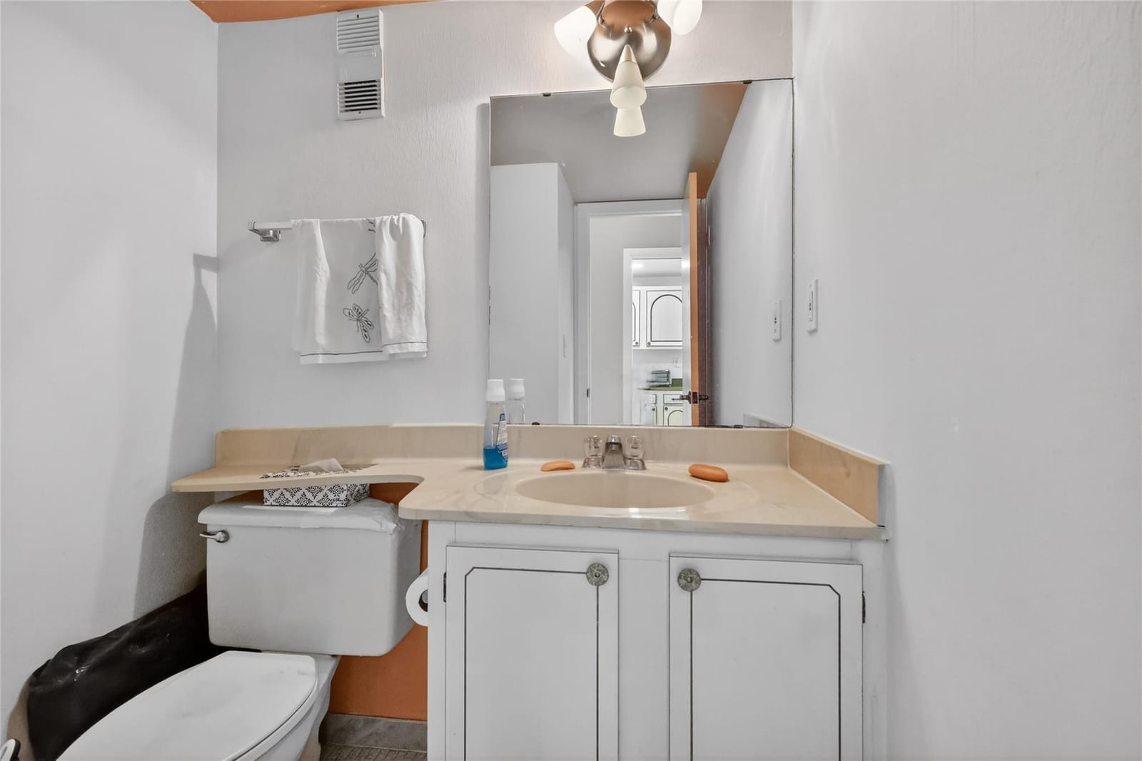 8900 Washington Boulevard 306A — photo 4
