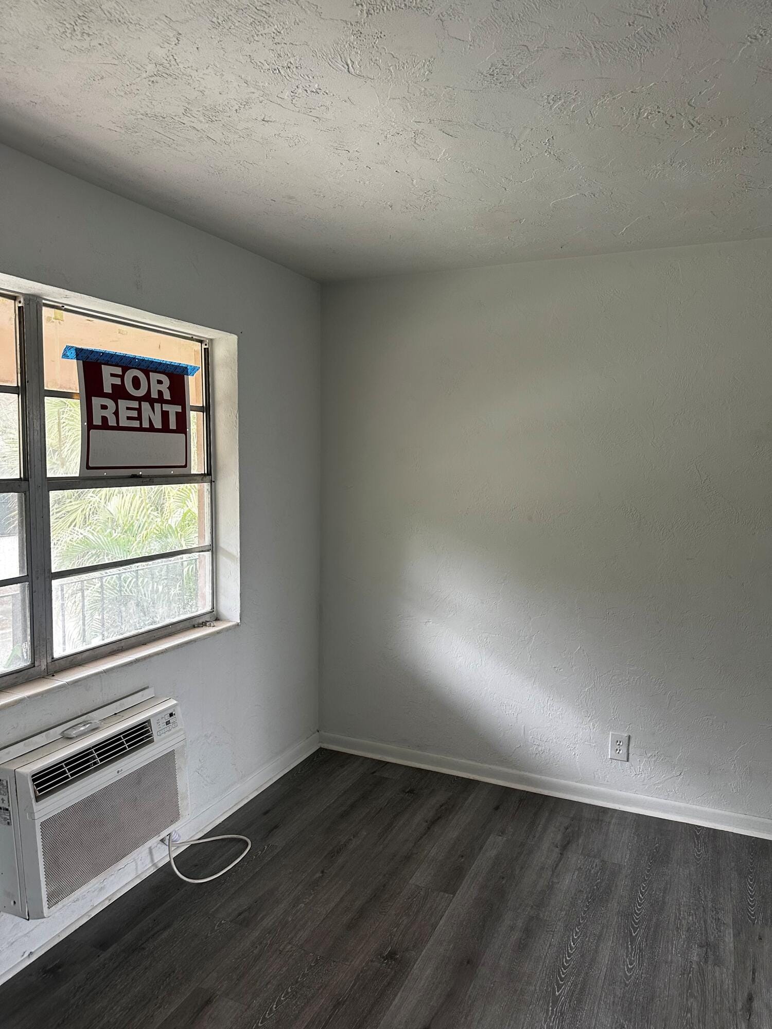 1120 N Sapodilla Avenue 4, West Palm Beach, FL 33401 photo 4