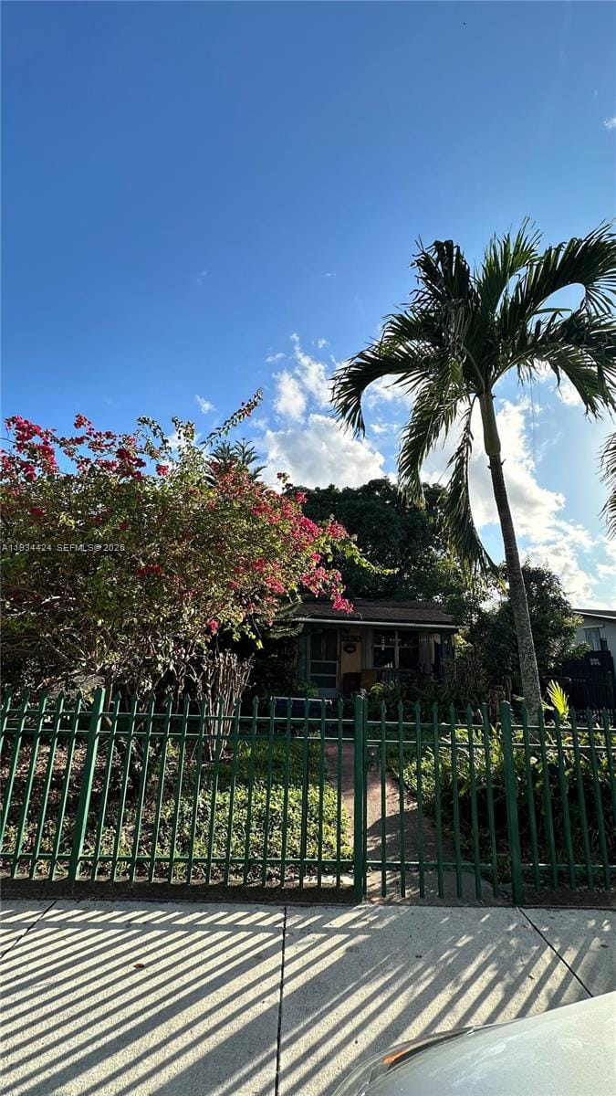 1230 W 35th Street, Hialeah, FL 33012