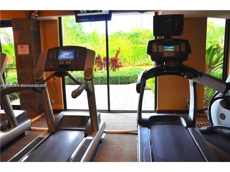 3300 NE 191st Street 518, Aventura, FL 33180 photo 25