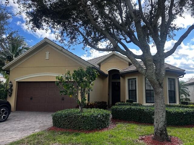 10154 Prato Street, sold in Castellina, Wellington, FL