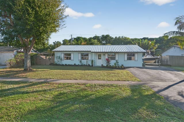 1206 Mohican Boulevard, sold in Jupiter River Estates Replat, Jupiter, FL