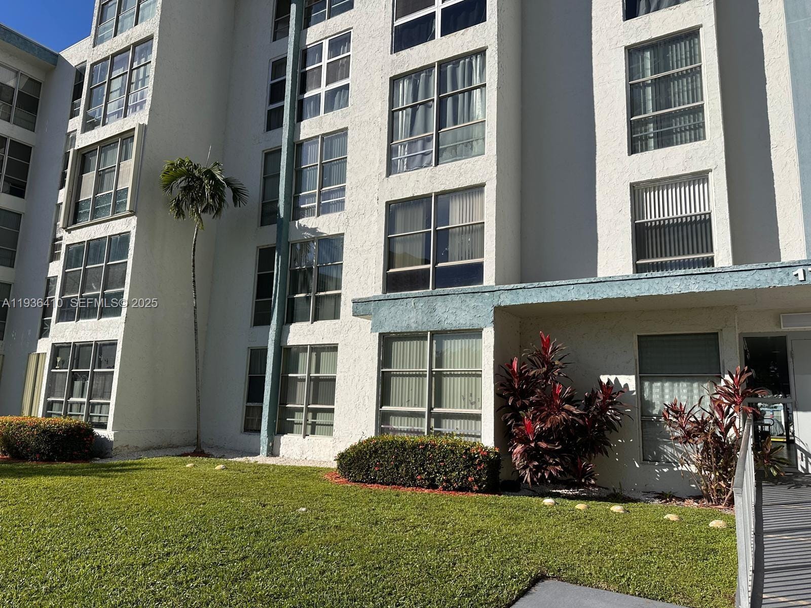17560 Atlantic Boulevard 109 — photo 2