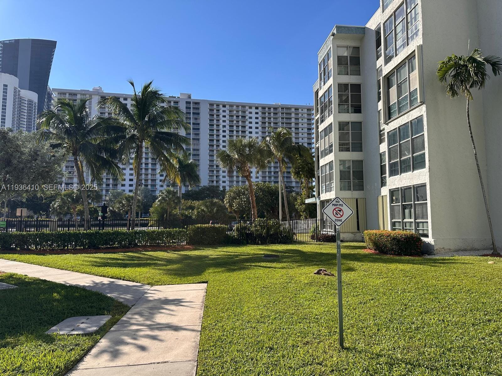 17560 Atlantic Boulevard 109 — photo 5