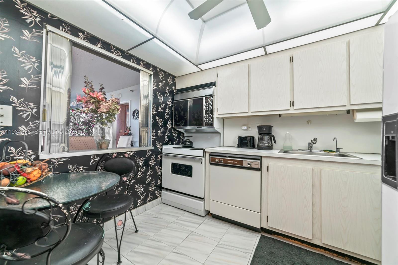 20225 NE 34th Court 719, Aventura, FL 33180 photo 12
