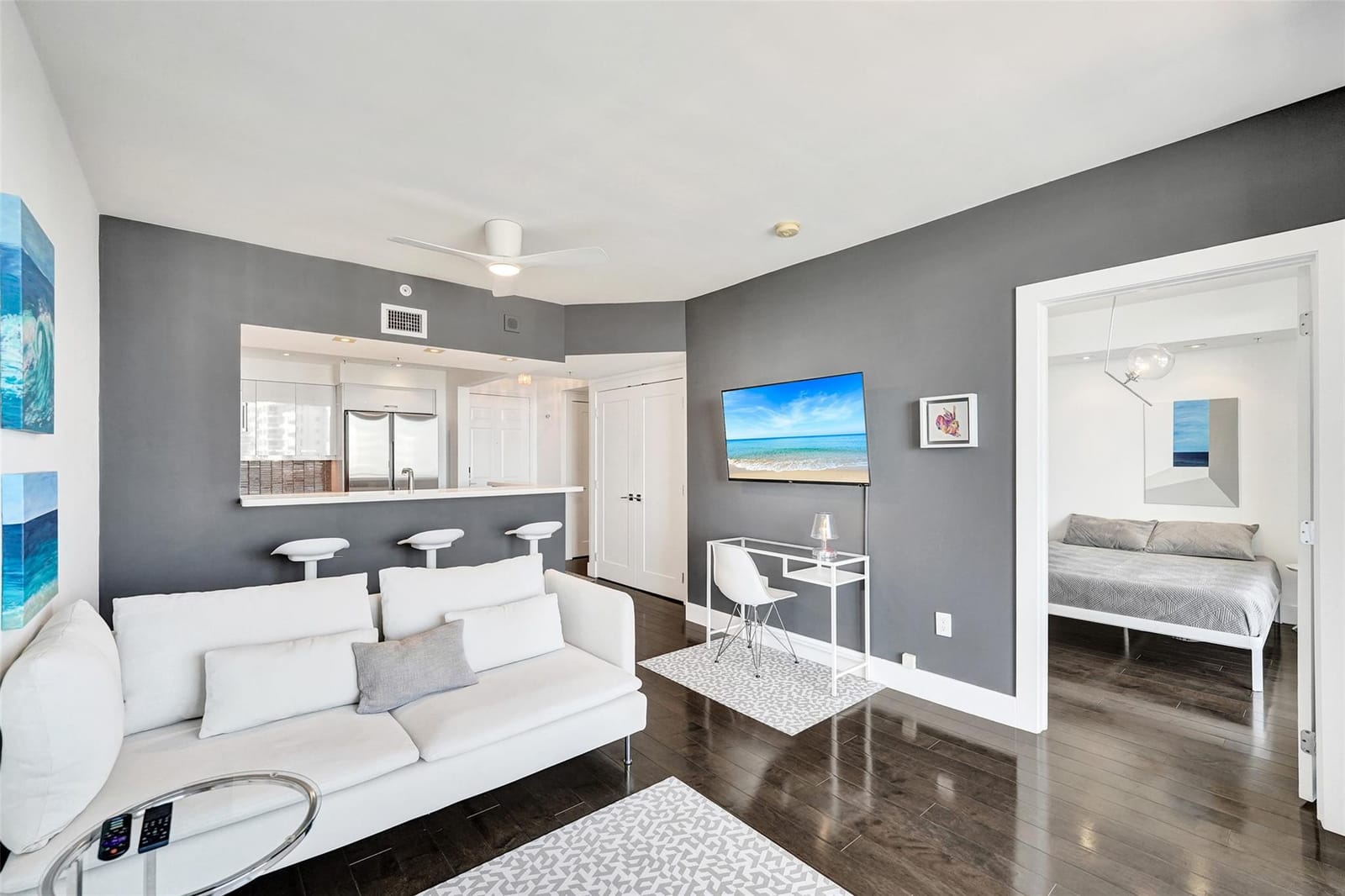 3020 NE 32 1517 — photo 11