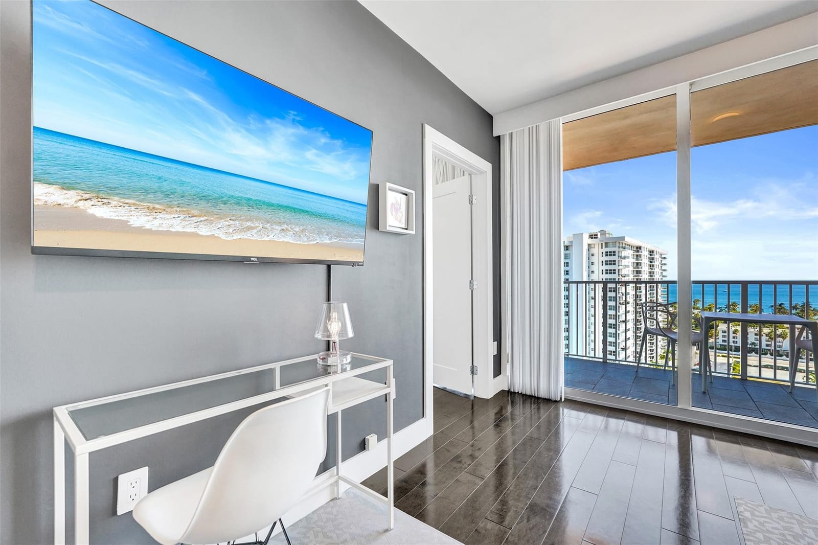 3020 NE 32 1517 — photo 12