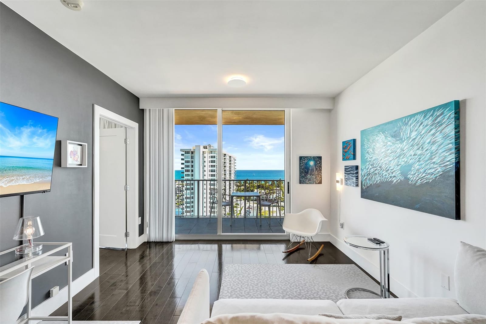 3020 NE 32 1517 — photo 10