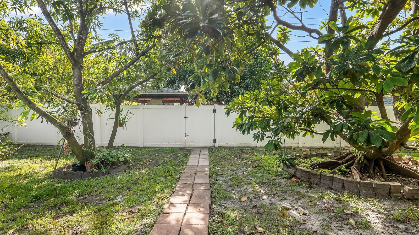 1032 NE 4th Court, Hallandale Beach, FL 33009 photo 19