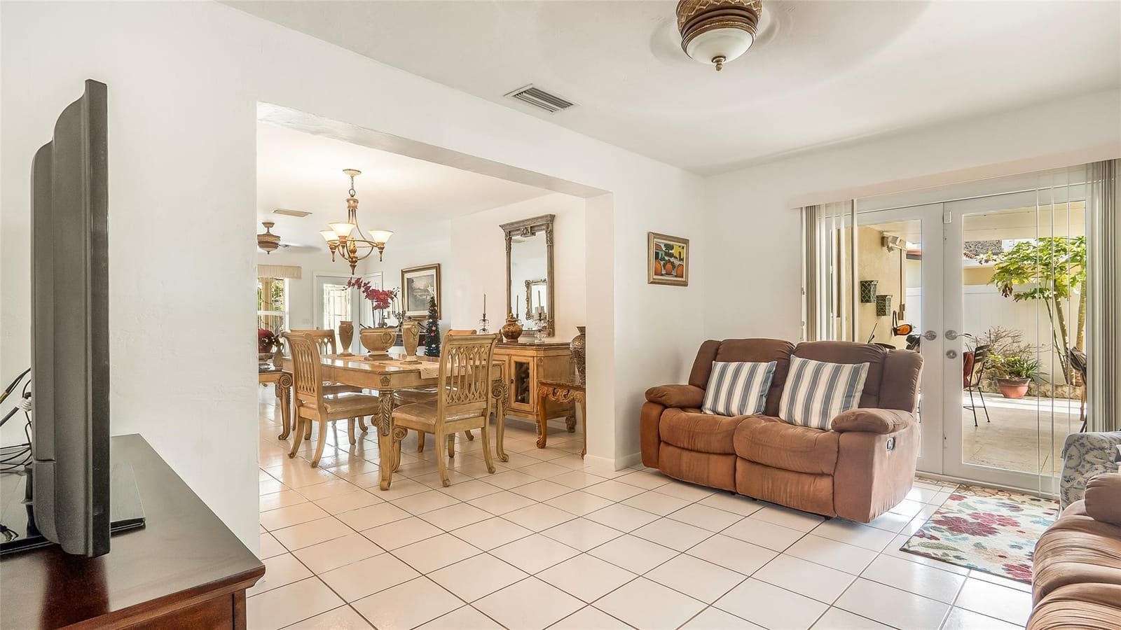 1032 NE 4th Court, Hallandale Beach, FL 33009 photo 22