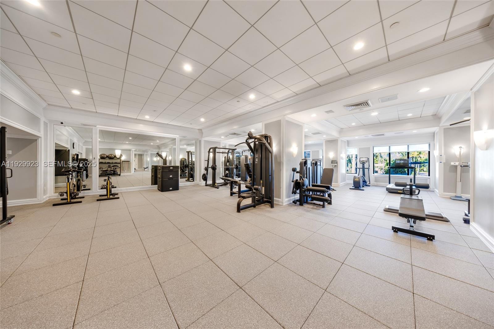 9801 Collins Avenue 8N Ocean Views — photo 4