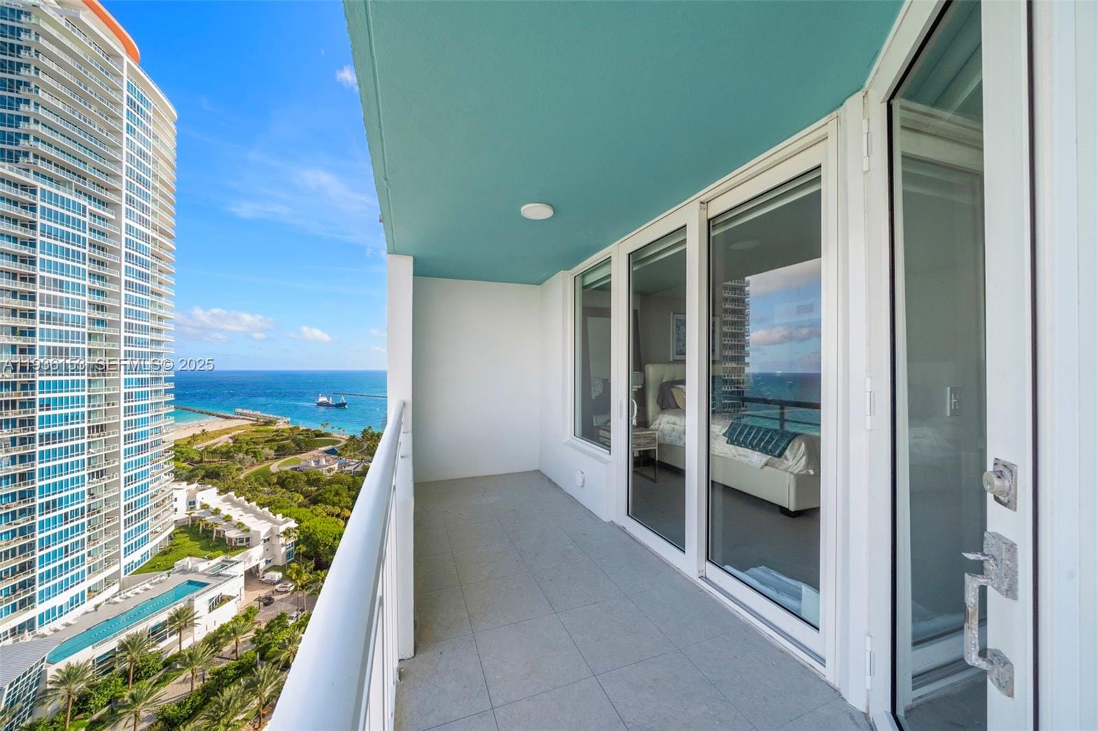 400 S Pointe Drive 2208, Miami Beach, FL 33139 photo 24