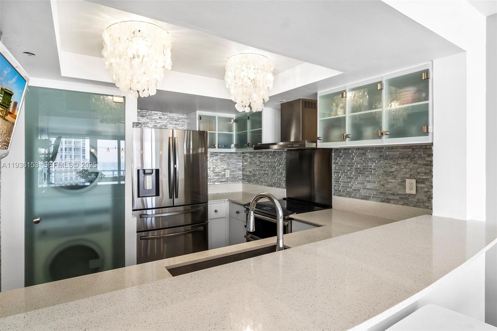 400 S Pointe Drive 2208 — photo 9