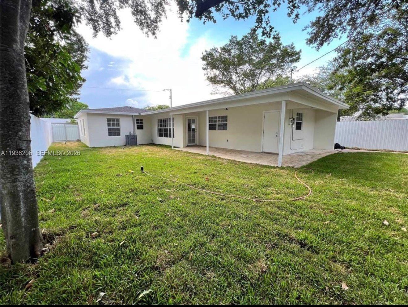 1220 N Andrews Avenue — photo 3