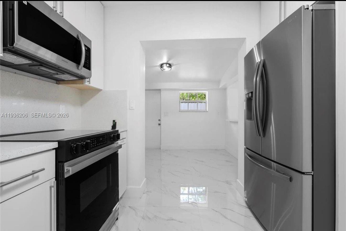 1220 N Andrews Avenue — photo 5