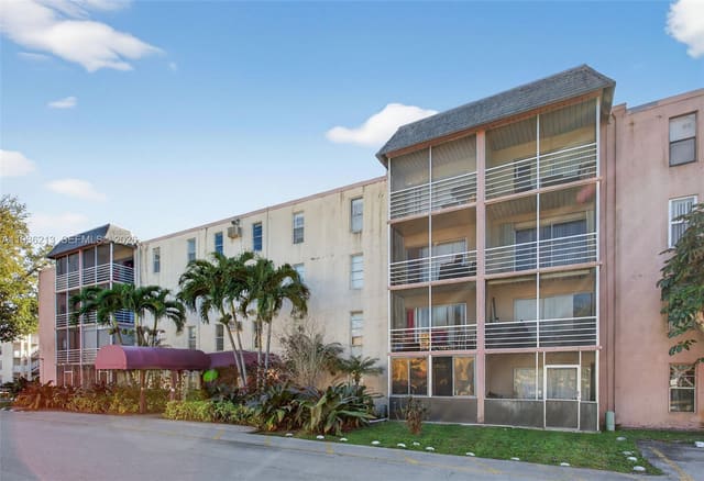 2800 NW 56th Avenue C408, sold in Brookfield Square Condo, Lauderhill, FL