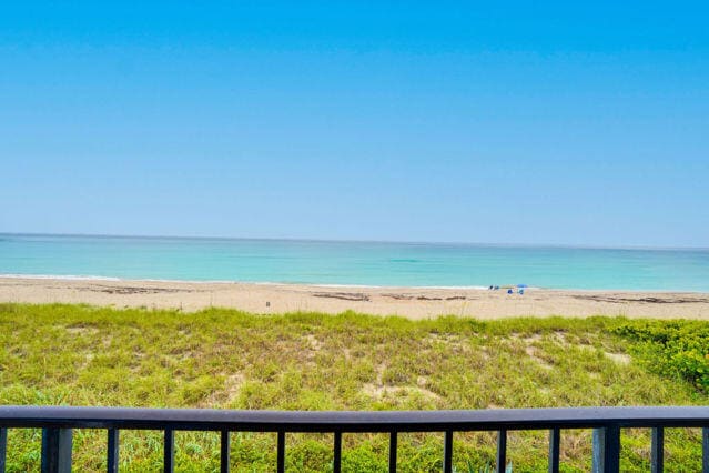 10310 S Ocean Drive 307, sold in Oceanrise Condominium, Jensen Beach, FL