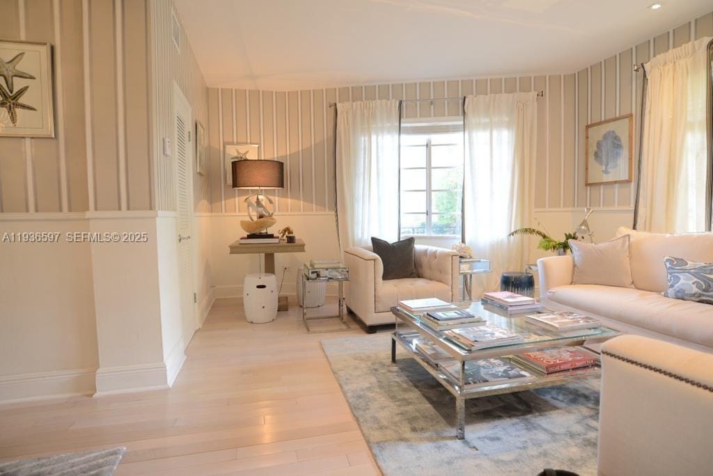 1520 Euclid Avenue 1, Miami Beach, FL 33139 photo 2