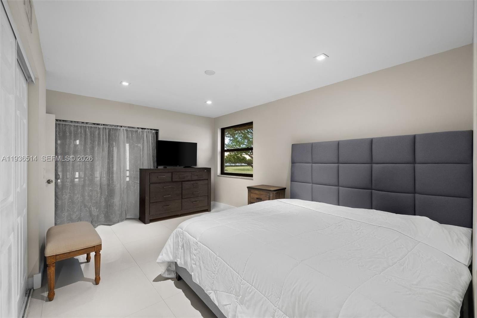 20310 NE 3rd Court 2, Miami, FL 33179 photo 12