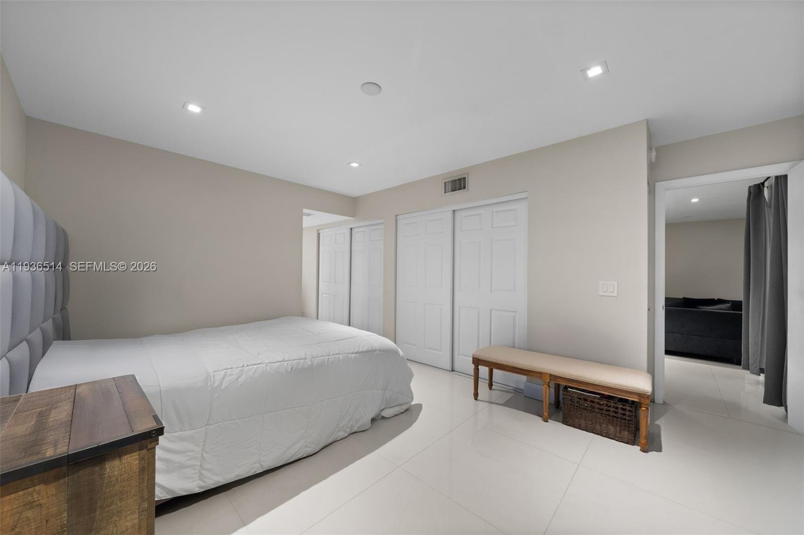 20310 NE 3rd Court 2, Miami, FL 33179 photo 14